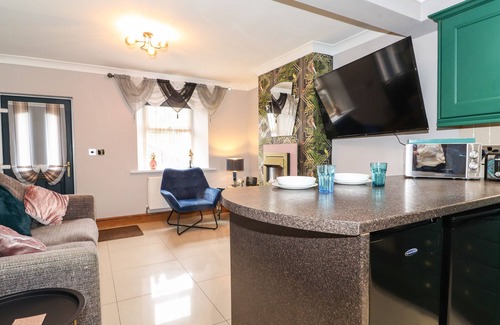 Calder Bridge Cottage | FLOSH COTTAGE, pet friendly, with a garden in Cleator Moor