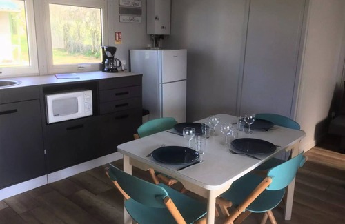 Verruyes Ski Chalet | Flower Camping Côté Lac * - Chalet Comfort 2 bedrooms 34 m2 with semi-covered terrace 10m2 + TV 4 persons