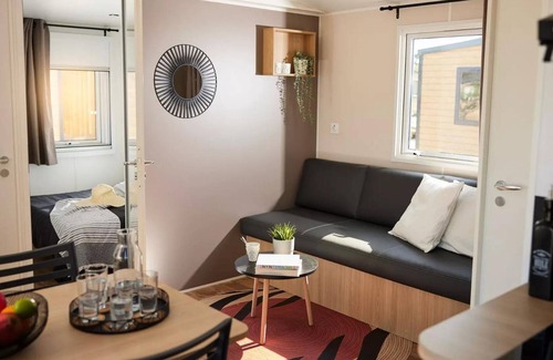 Yport House | Flower Camping La Chênaie * - Homeflower Premium 29m2 (2 bedrooms) + CLIM + semi-covered terrace + TV + sheets + towels 4 people