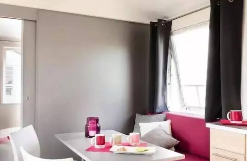 Anneyron House | Flower Camping La Chataigneraie * - Mobil home Comfort 23/27m2 - 2 bedrooms - covered terrace + TV 4 persons
