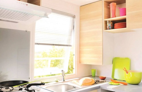 Treignac House | Flower Camping La Plage * - Mobil home Standard 31m2 (3 bedrooms) + TV + integrated terrace covered with 9m2 6 people