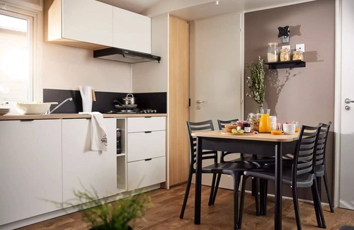 Saint Maime House | Flower Camping La Rivière * - NEW/Mobile home 35m² Premium (3 bedrooms) + Terrace + LV + TV + Air conditioning 7 people