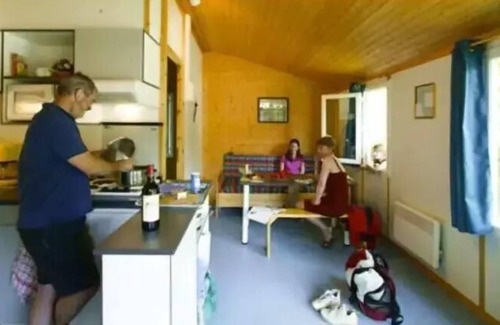 Campagne Ski Chalet | Flower Camping Le Val de la Marquise * - Chalet Détente COMFORT 28m2 - 2 bedrooms + covered terrace 8m2 + TV 5 persons