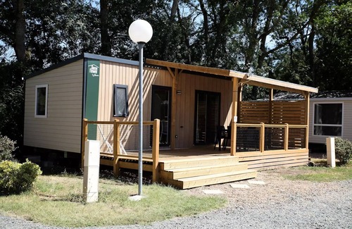 Luynes House | Flower Camping Les Granges * - Homeflower Premium 29m2 (2 bedrooms) + covered terrace 4 people