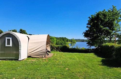 Pressignac House | Flower Lake Camping * - Mobil home Aquitaine Comfort 24m2 - 2 bedrooms + covered terrace + TV 4 people