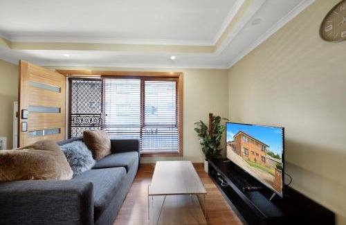 Melbourne Apartment | Fly Around Town in Pocket Rocket