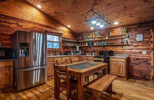 Compton House | Fly Away Cabin- Modern, Serene, And Convenient