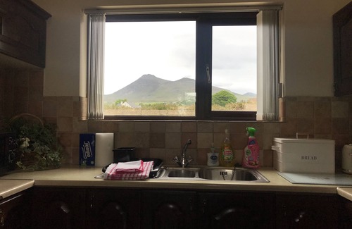Annalong Cottage | Foot of the Mournes - Cottage - Sleeps 4 - Parking