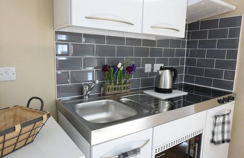 Charlton Apartment | Fordwater at Woodstock Suites
