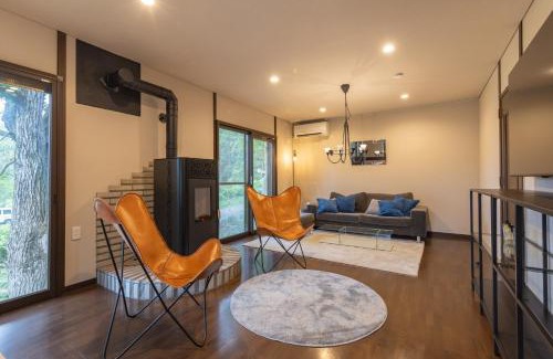 Akakura Onsen Villa | Forest and Stars Akakura Luxe