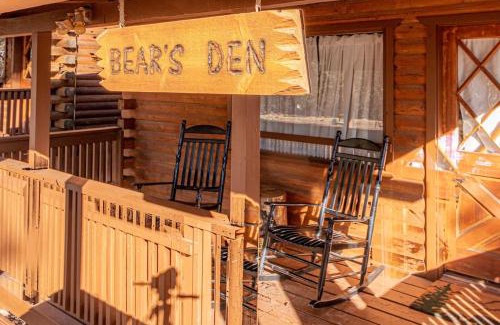 Christopher Creek House | Forest Cabin 3 Bear's Den