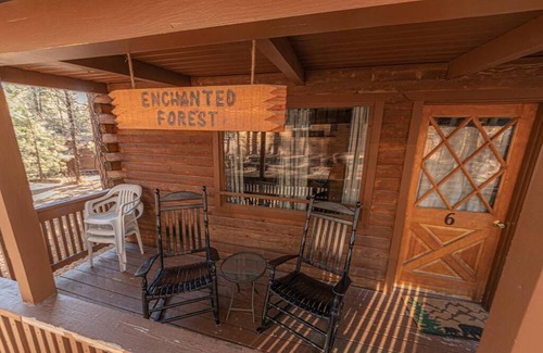 Christopher Creek House | Forest Cabin 6 Enchanted Forest