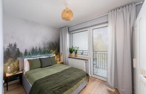 Debniki Apartment | Forest House by Cozyplace