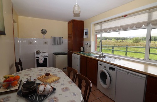 Ballinskelligs House | FOREST VIEW, pet friendly in Ballinskelligs, County Kerry