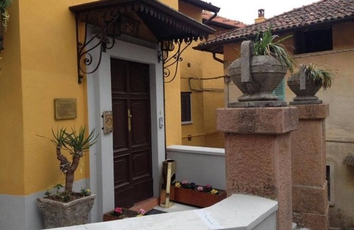 Ganna House | Foresteria Lombarda B & B Cà Pelitti - room with bunk bed