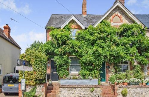 Selborne House | Foresters Rest