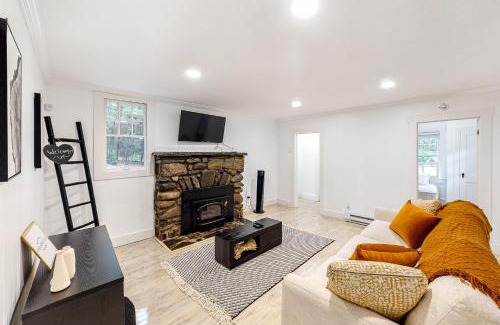 Canadensis House | Forestside Lodge