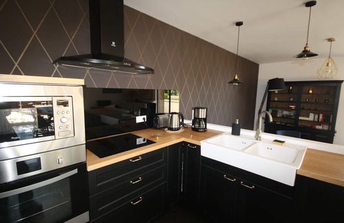 Montseret House | Former renovated forge with swimming pool, air conditioning and luxury services