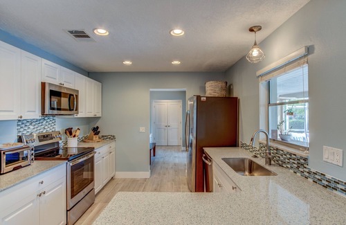 Town and River House | Fort Myers fully remodeled Private Pool Home on Canal, direct access to Gulf