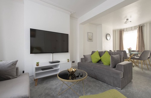 Greenwich House | Fortified Three Bedroom Home