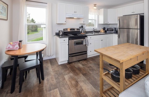 Egerton Apartment | Fossil Farms - Stay, Relax and Dine with Us