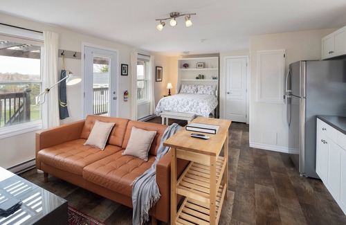 Egerton Apartment | Fossil Farms - Stay, Relax and Dine with Us