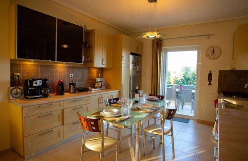 Nafpaktos Villa | Fou's 3-bed Villa in Nafpaktos