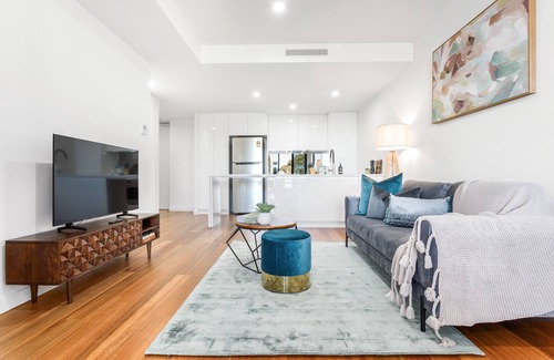 Braddon Apartment | Founders Lane Apartments by Urban Rest