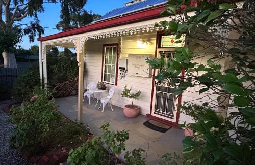 Rutherglen Bed & Breakfast | Foundry Cottages
