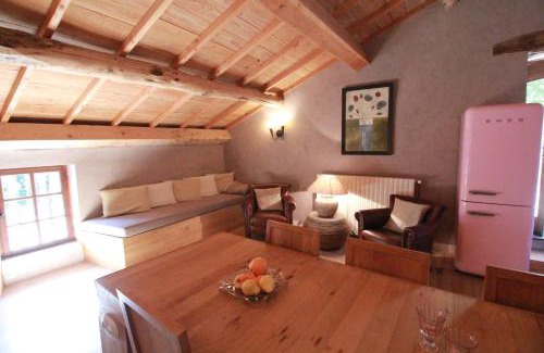 Castans Bed & Breakfast | Fount Estremiero - Chambres & tables d'hôtes