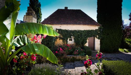Pays de Mortagne-au-Perche House | Four a pain ,Manoir de la Vove,Perche