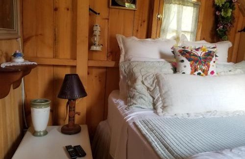 Gravenhurst Bed & Breakfast | Four Ninety Muskoka B & B