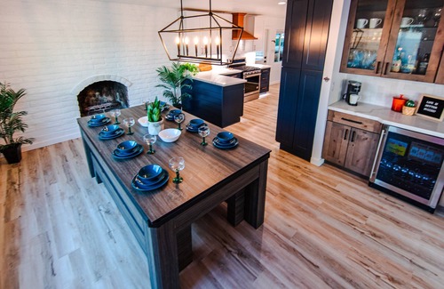 Scottsdale Estates Ten House | Four Palms | Pool BBQ Fire Pit | 5 min to Old Town
