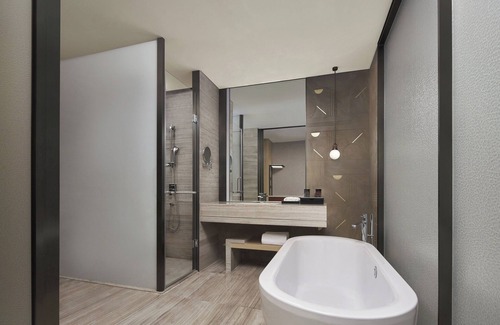 Huaxi Hotel | Four Points by Sheraton Guiyang, Huaxi
