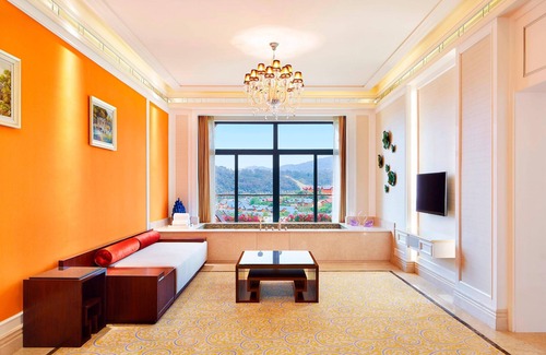 Yuancheng District Hotel | Four Points By Sheraton Heyuan Resort