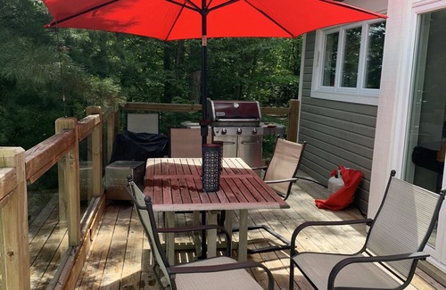 Seguin Cottage | Four Season Lake Joe Family Cottage