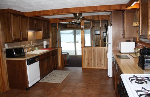 Forestport House | FOUR SEASON WATERFRONT LAKE HOUSE ON OTTER LAKE