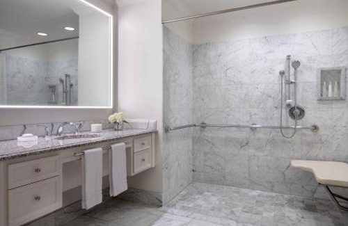 Westlake Village Hotel | Four Seasons Hotel Westlake Village