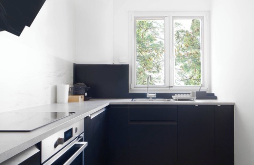 Le Bourget Apartment | Fourside Deluxe Appartments Le Bourget Suite Victor