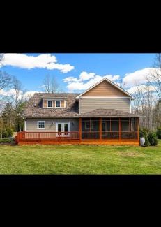 Nellysford House | Foxy Retreat
