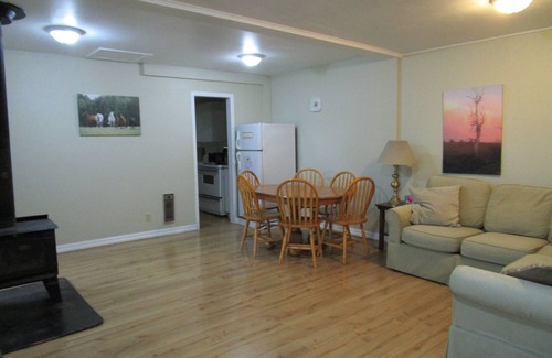 Bonnechere Valley Apartment | Foymount Farm stay with horses, Family and pet friendly