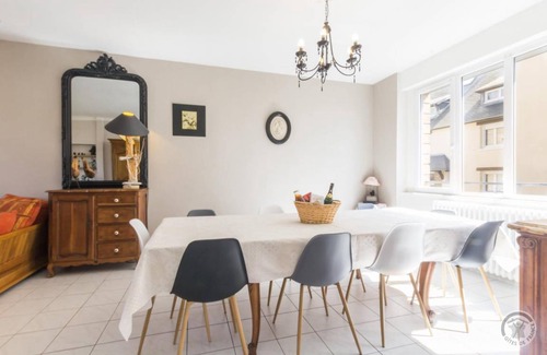 Pontorson House | 145 m² Gîte ∙ 5 bedrooms ∙ 10 guests