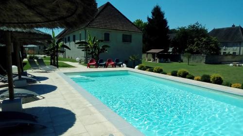 Beaujeu-Saint-Vallier-Pierrejux-et-Quitteur House | Le Domaine des Papillons