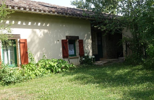 Castelnau-Montratier-Sainte-Alauzie House | Gîte Rural Pour 14 Personnes Avec Piscine Privée.