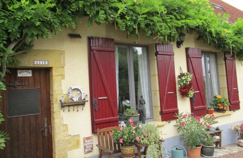 Chateauneuf-Val-de-Bargis House | 45 m² House ∙ 1 bedroom ∙ 2 guests