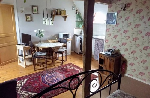 Chateauneuf-Val-de-Bargis House | 45 m² House ∙ 1 bedroom ∙ 2 guests