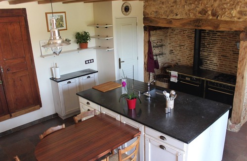 Rouffignac-Saint-Cernin-de-Reilhac Cottage | A beautiful cottage in the Black Perigord quiet with heated pool