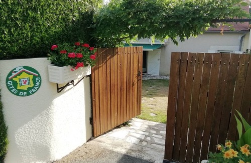 Saint-Hilaire-sur-Benaize Cottage | 60 m² Cabin ∙ 2 bedrooms ∙ 5 guests