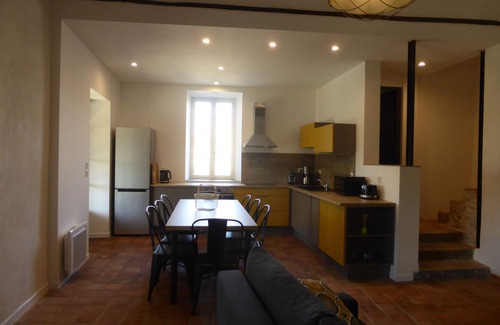 Saint-Jean-de-Maruejols-et-Avejan Cottage | LA VIGNE Mas des Trois Citernes Cottage for 10 people
