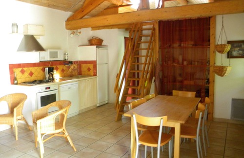Saint-Jean-de-Maruejols-et-Avejan Cottage | Saint Jean De Maruejols near Barjac Gites 2 people Gard Ardèche